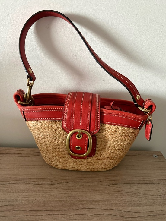 Coach Handbags - 🚨🚨Coach mini straw & leather bag rare size F41248